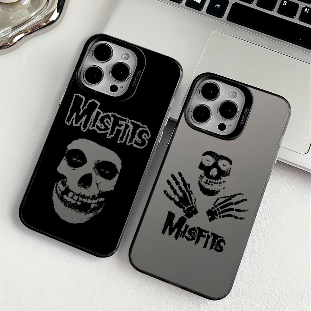 Phone Cases Iphone 15 - Чехол Misfits для iPhone 17 16